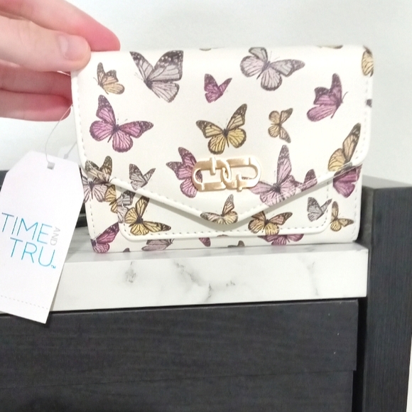 Time and Tru Handbags - Time and Tru Women's Butterfly Print Wallet - Cream